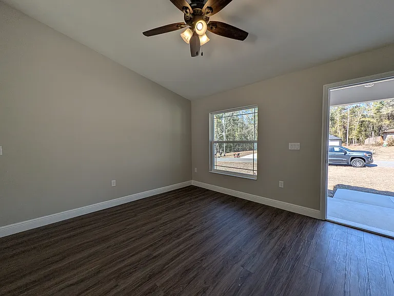 754 W Deacon Pl — Photo 12