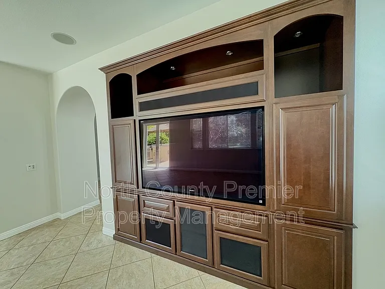 6071 Paseo Pradera — Photo 19