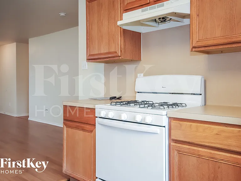 7919 Raven Creek Ln — Photo 6