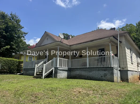 1811 Lomond St, Winston Salem, NC 27127
