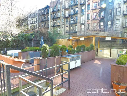 Rented by Point NYC | media 33