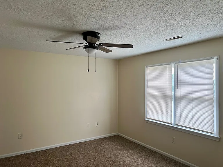 Furman Place Townhomes — Photo 37