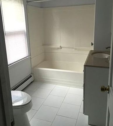 5th image of 39 Fairmont St #2