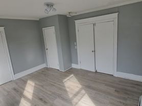 29 S White St, Poughkeepsie, NY