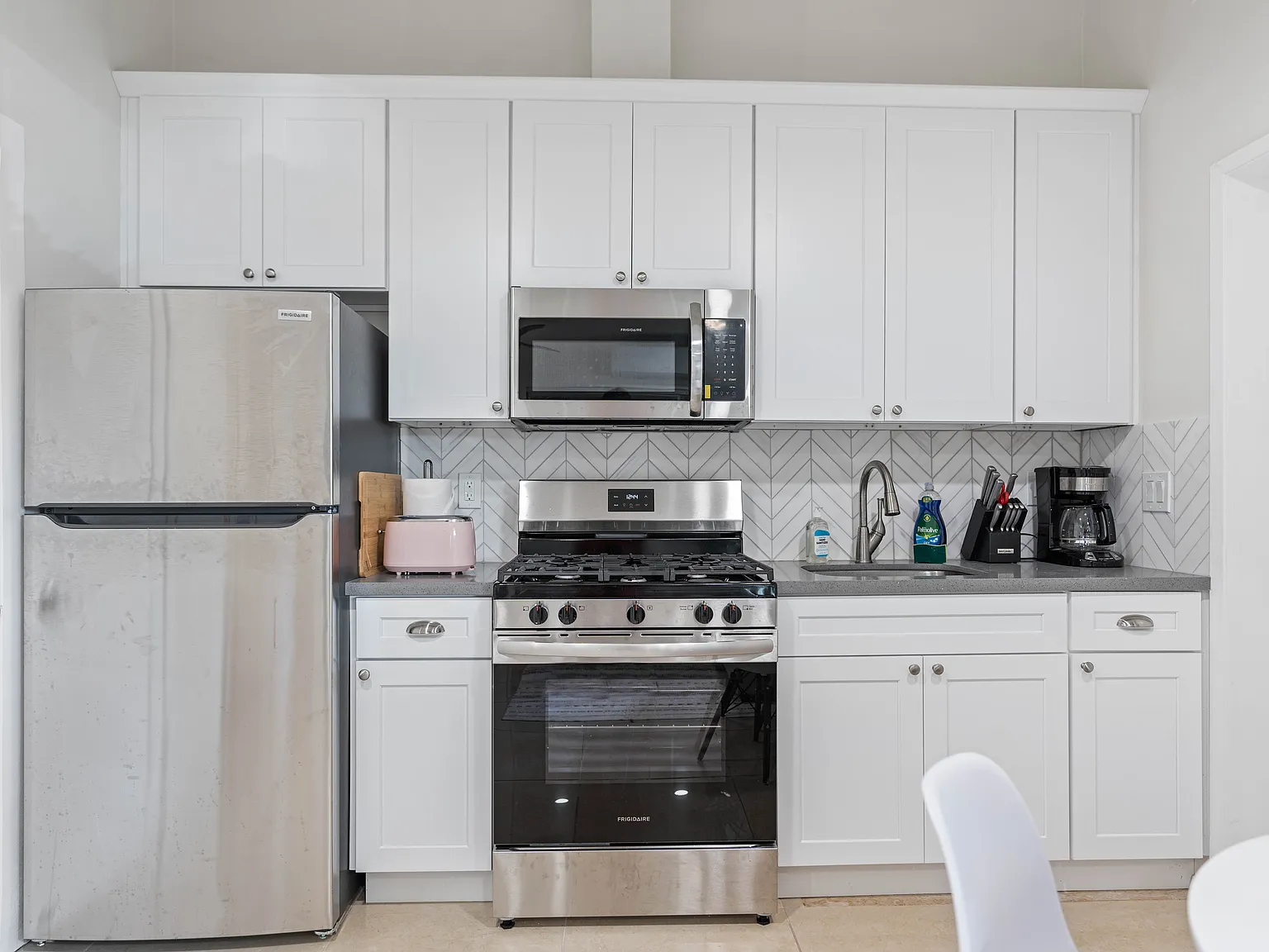 1035 Felder St — Photo 3
