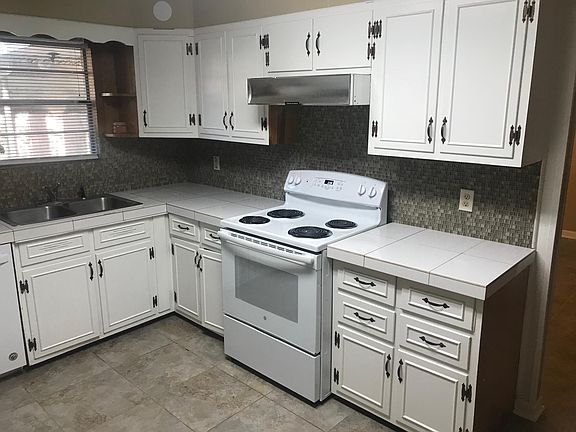 3rd image of 2700 Sherwood Frst