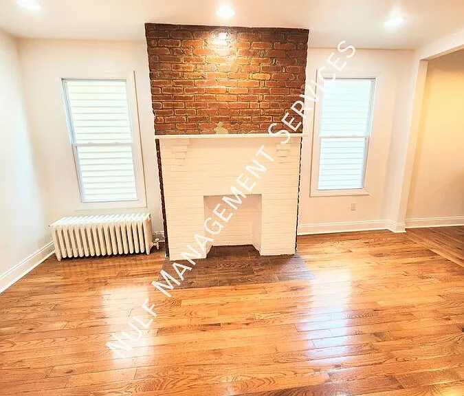 930 Portland St #2 — Photo 3