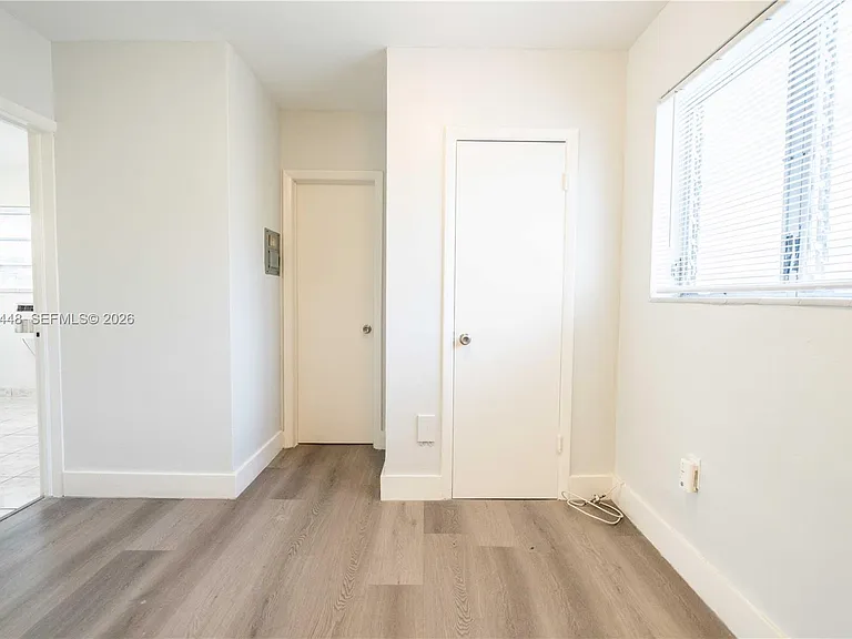1190 71st St #6 — Photo 10
