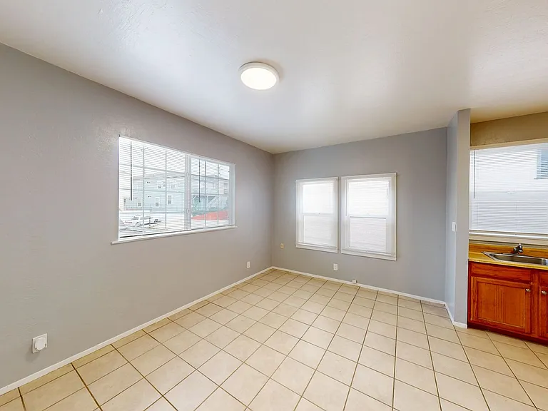 2308 Foothill Blvd — Photo 10