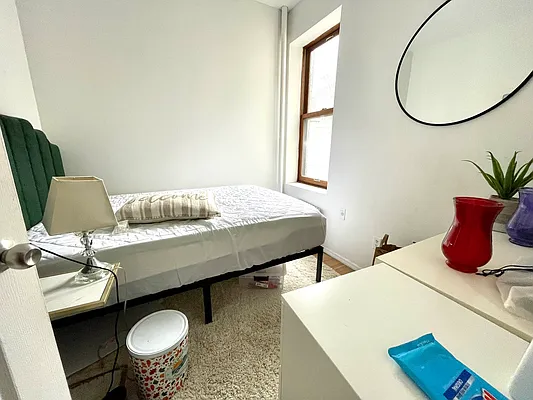 Rented by J PRESTON AND ASSOCIATES INC | media 10