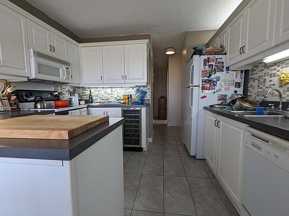 5th image of 2525 Main St APT 702