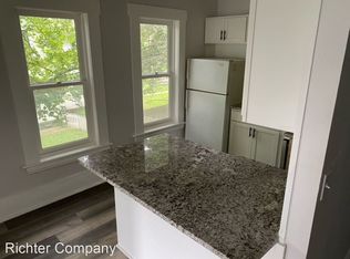 1009 Sibley St NW APT 2, Grand Rapids, MI 49504