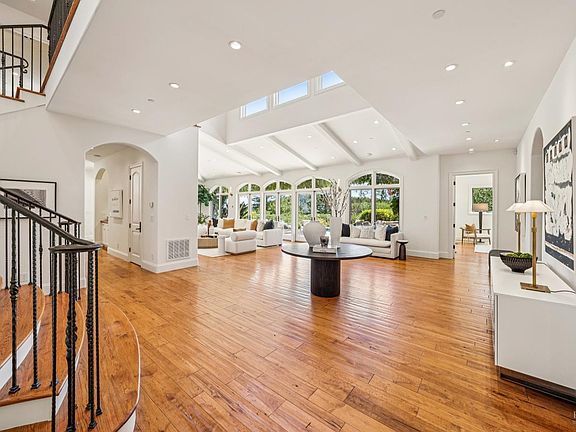 3rd image of 65 Rock Road
