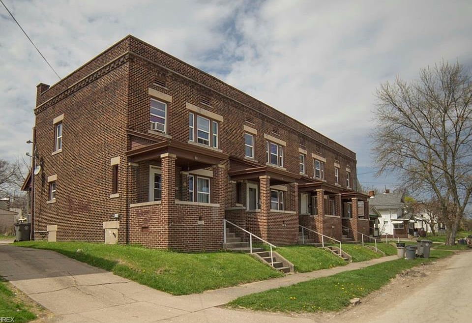 2nd image of 10 S Evanston Ave