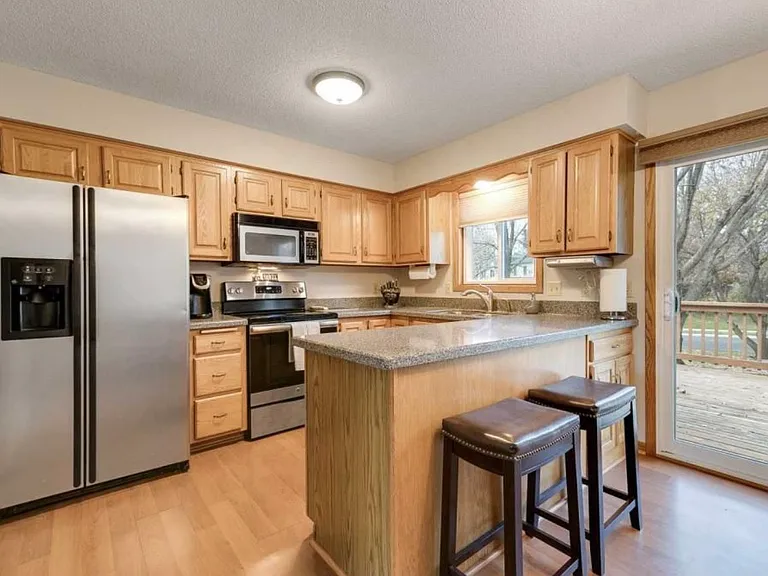 7220 Muirfield Ln — Photo 1