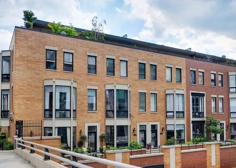 641 W Wayman St #D — Photo 1