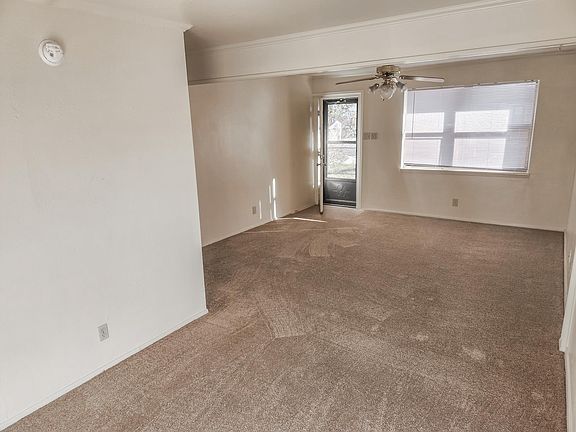 4th image of 602 Carswell St
