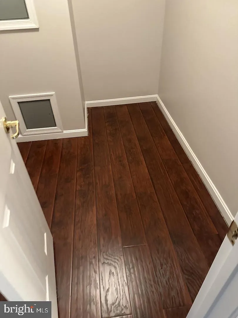 3 bed, 2.5 bath, 1524 sqft, $3,000 — Photo 4