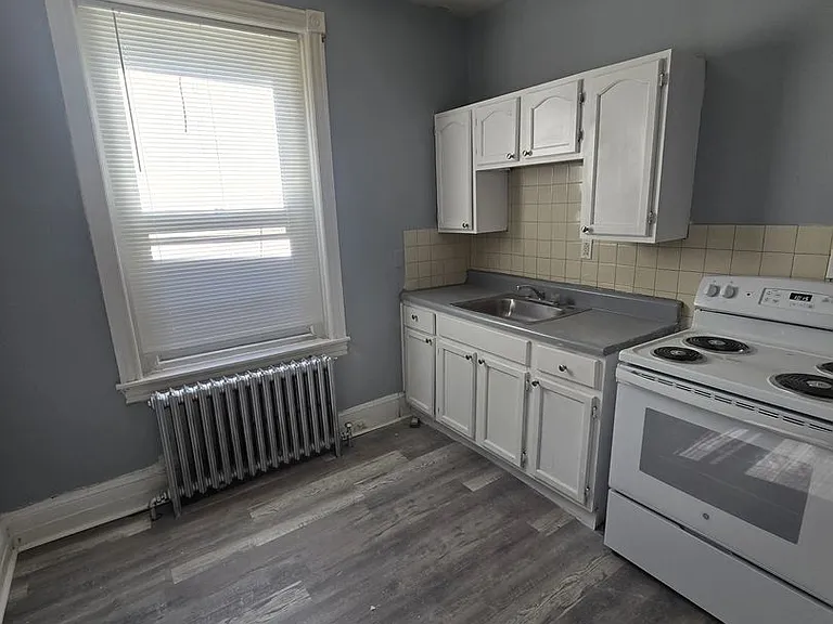 5122 Greene St — Photo 4