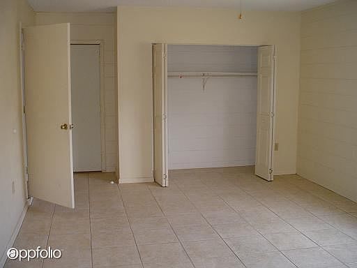 4th image of 230 Marion Oaks Ln