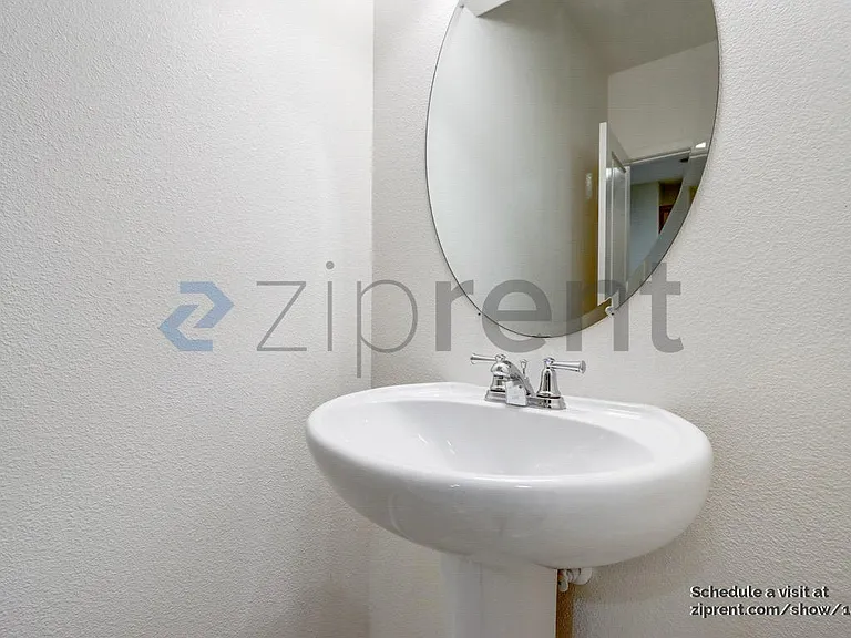 107 San Juan Batista St — Photo 17