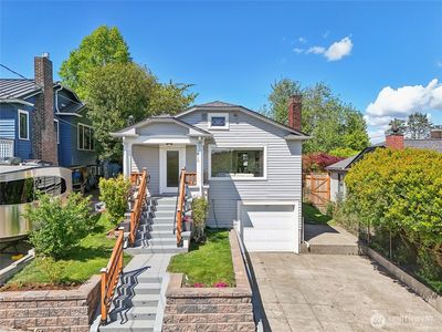 910 N 75th Street, Seattle, WA, 98103