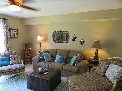 3rd image of 1664 Beach Blvd #95