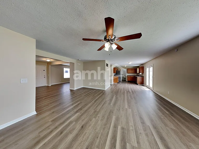10825 Spring Green Dr — Photo 6