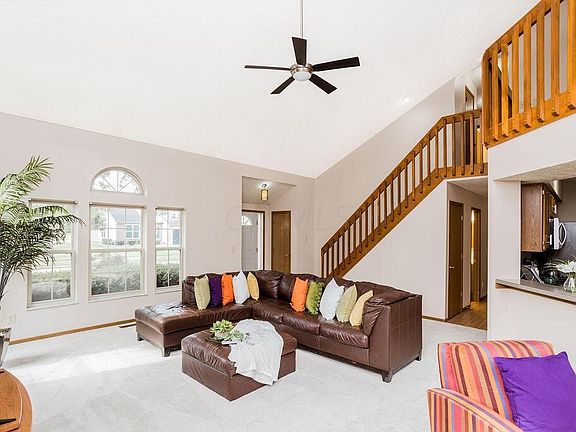 3rd image of 4400 Woodstream Dr