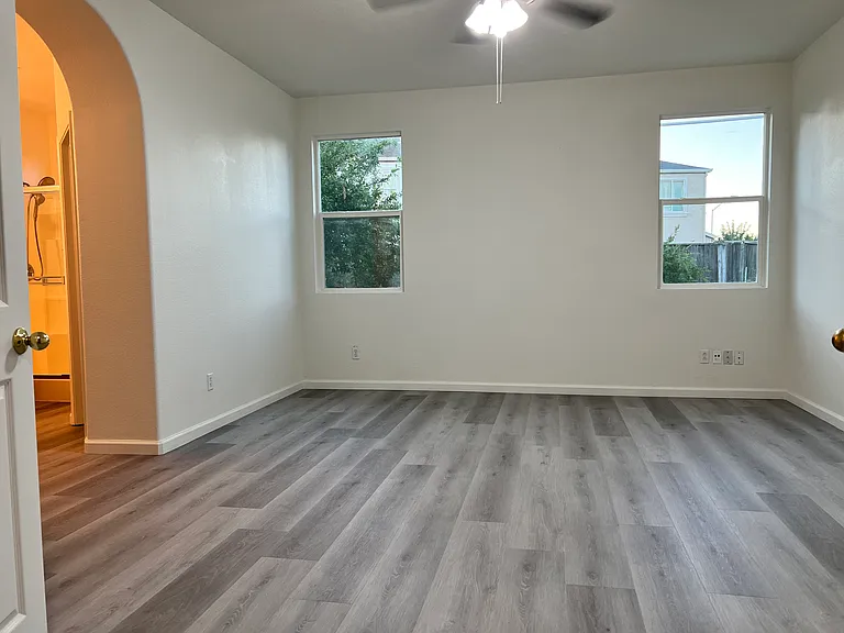 2061 Shady Forest Way — Photo 9