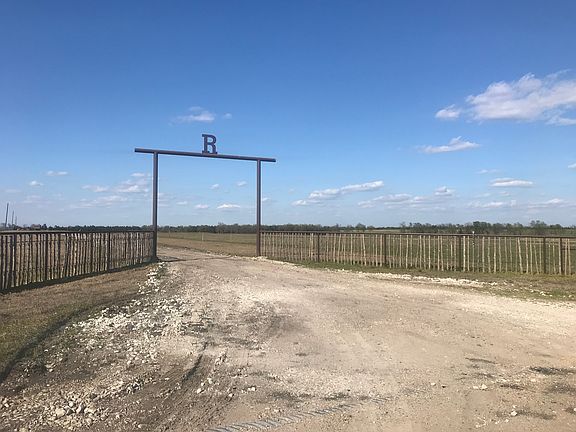 4th image of 2912 County Road 13500 W