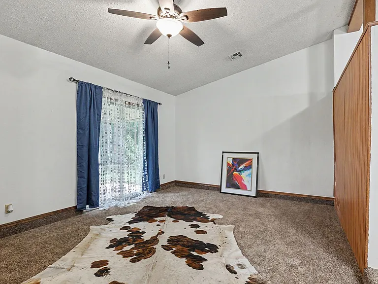 3917 Clendon Way — Photo 4