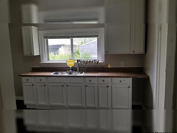 3rd image of 945 N Livingston Ave