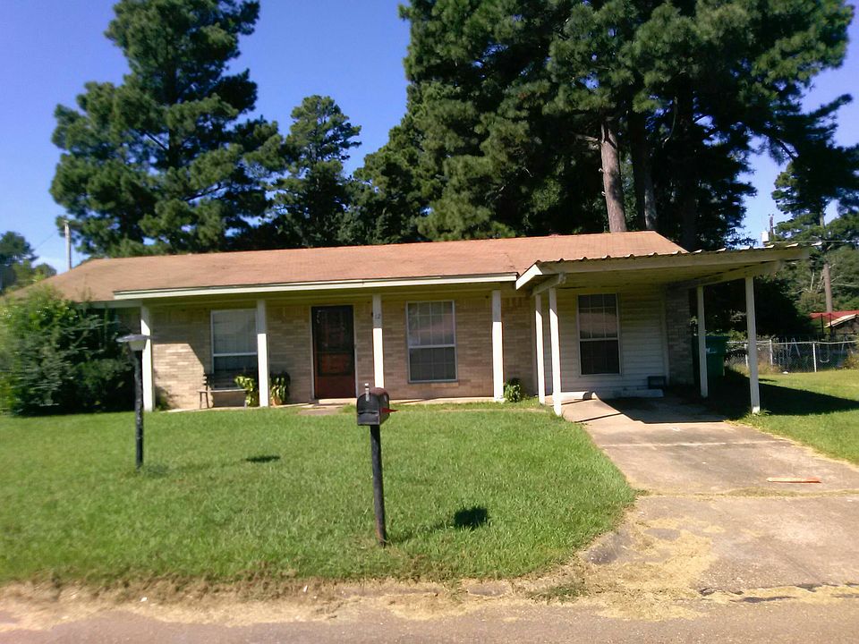 1st image of 12 S Watlington Dr