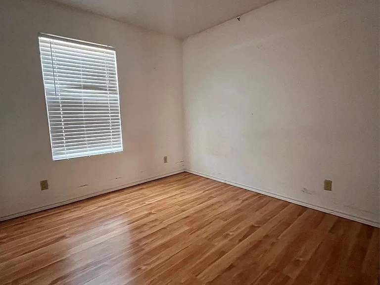 433 Sailmaster St #A — Photo 8