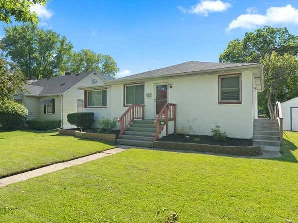 3016 Elizabeth Ave, Zion, IL 60099