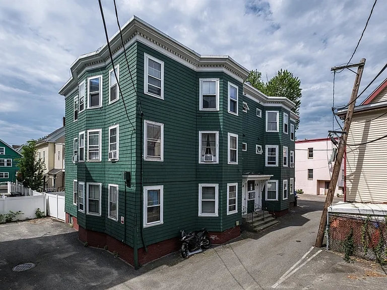12 Kilby St #2L — Photo 15