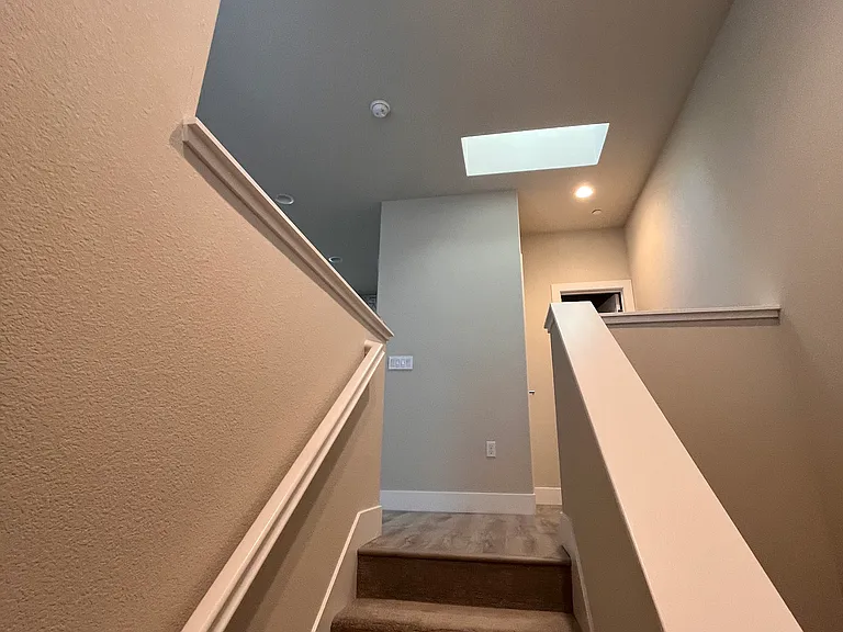1709 Hazelnut Ln — Photo 99