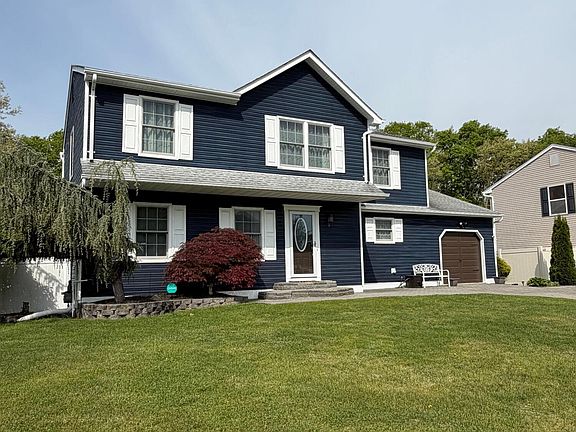 3rd image of 14 Gladiola Drive