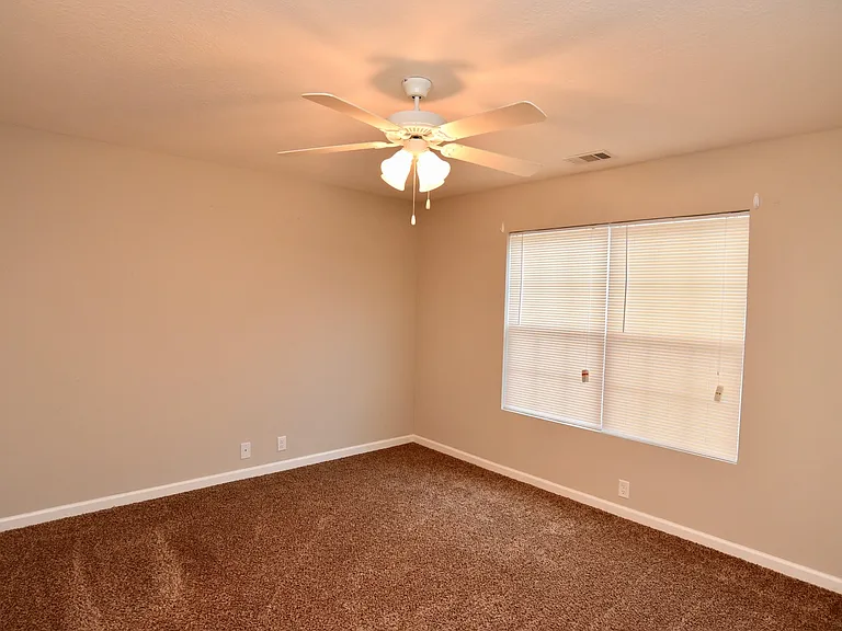 45 Walker Ct — Photo 6