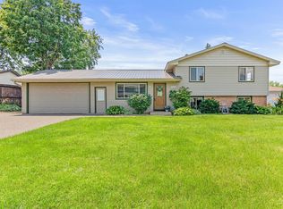2220 Radatz Ave, Saint Paul, MN 55109