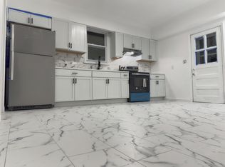 11 Scotland St APT 1, Ansonia, CT 06401