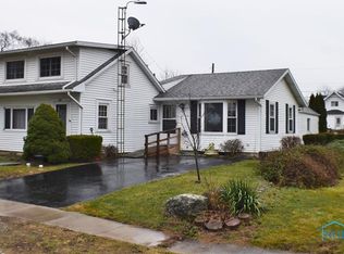 405 High St, Woodville, OH 43469