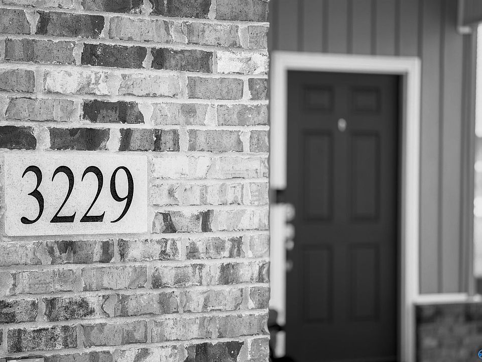 1st image of 3229 McClellan Way SE