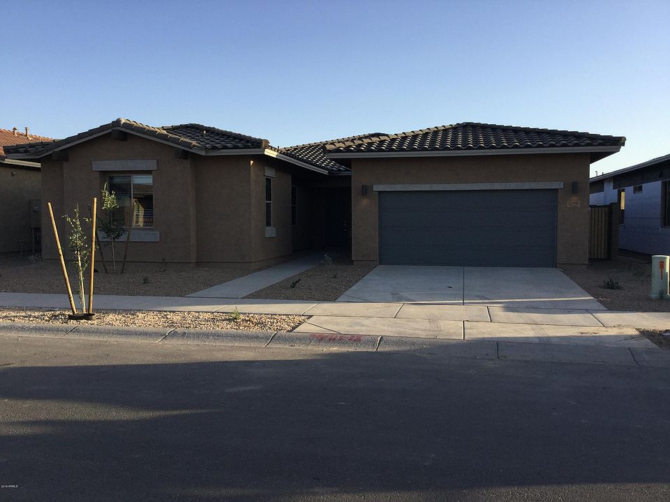 1st image of 23089 E Poco Calle