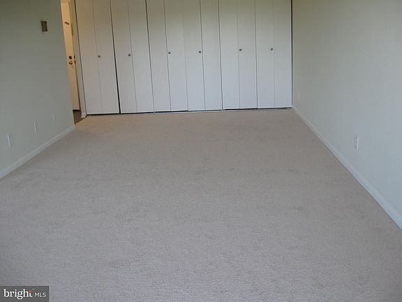 5th image of 3100 S Manchester St APT 1140