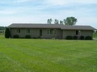 7677 Sargent Rd, Fowlerville, MI 48836