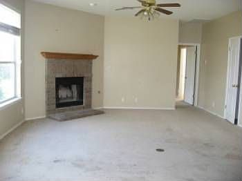 3rd image of 319 Belinda Ct