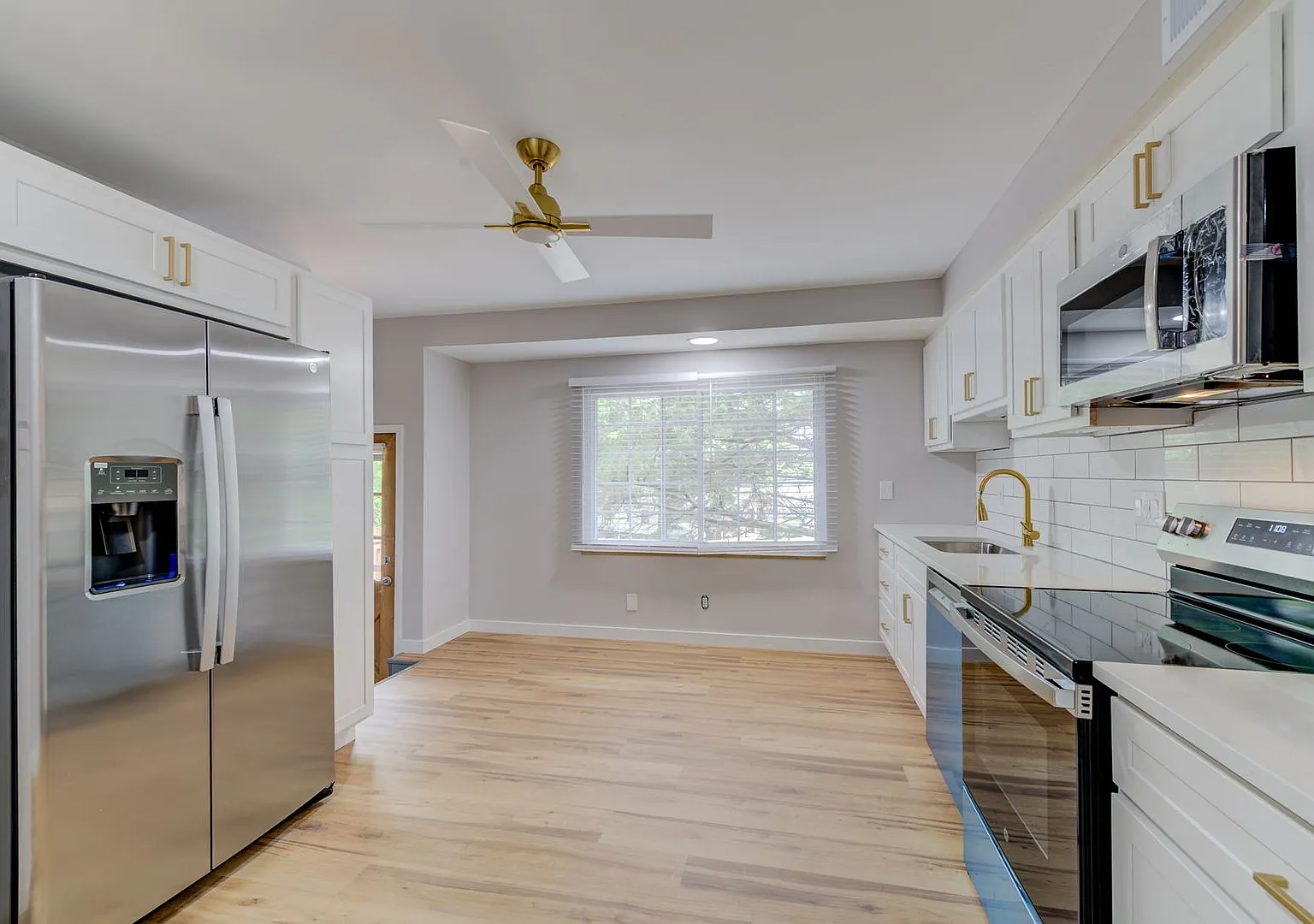 Renovated 2 bedroom in Arnold! — Photo 4