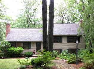 198 Deepdale Dr, Middletown, NJ 07748